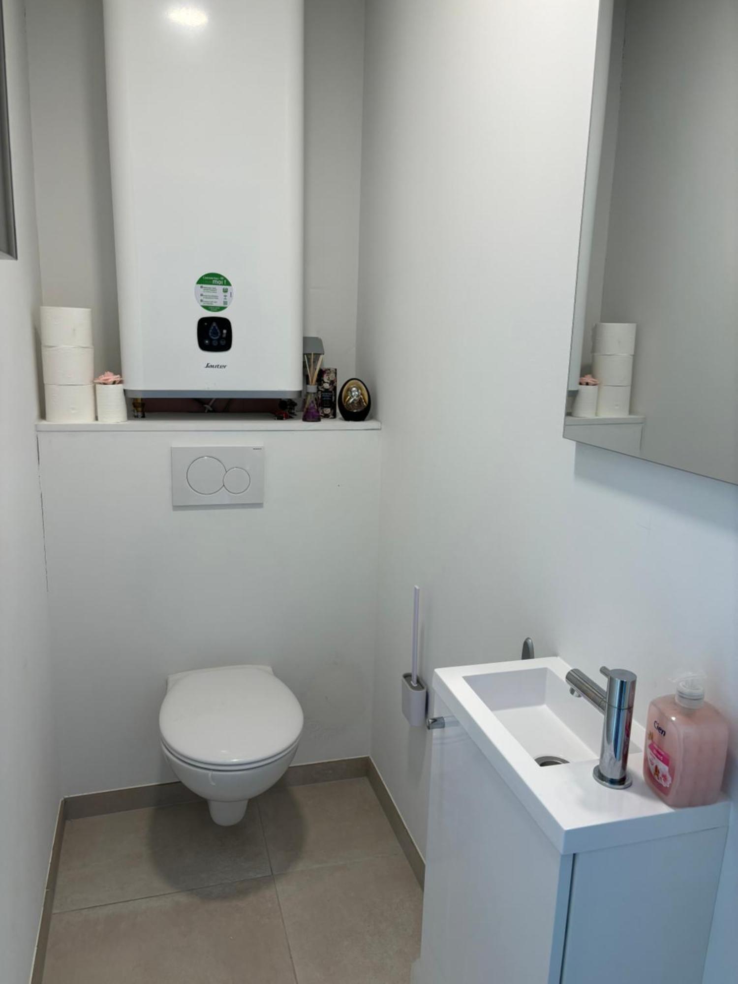2 Bedrooms Luxury Apartment - Guillemins Luik Buitenkant foto